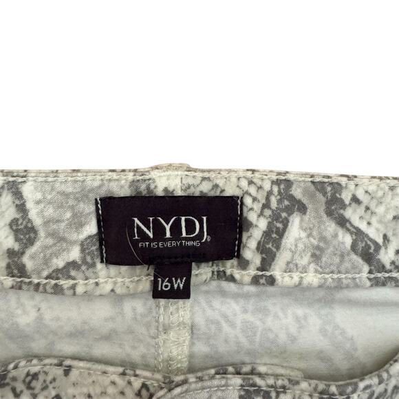 NYDJ Ami Skinny Snake Print Jeans Size 16W Gray White Slimming Cotton - Picture 5 of 8